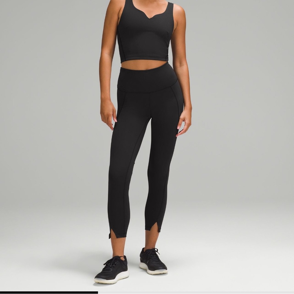 NWT: Lulu Wunder Train HR Tight 25” Hem Slit